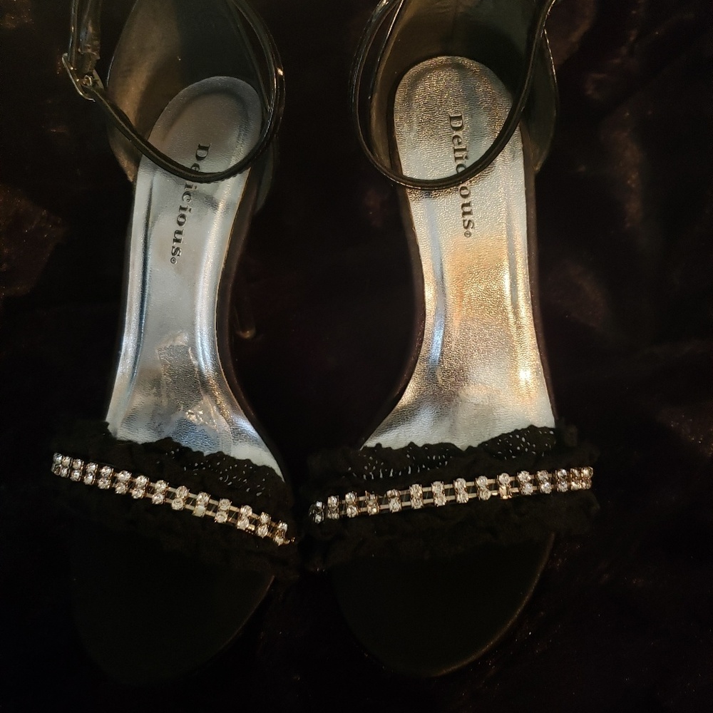 Ladies shoes